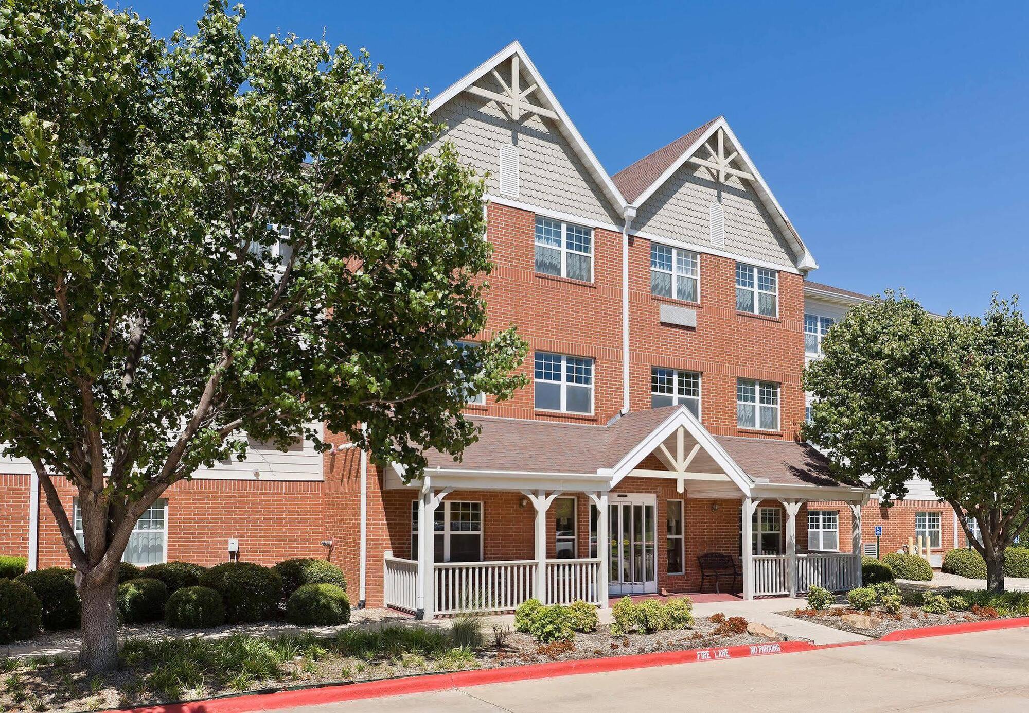 Towneplace Suites By Marriott Dallas בדפורד מראה חיצוני תמונה